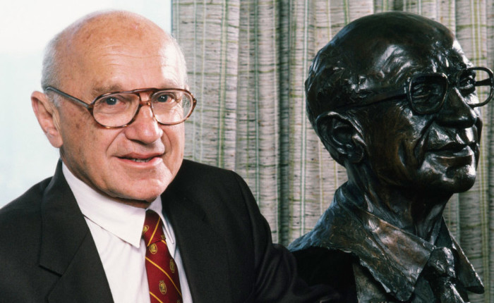 M. Friedman: “Capitalism and Freedom”