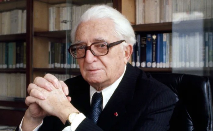 Fernand Braudel : ” Civilization and Capitalism “
